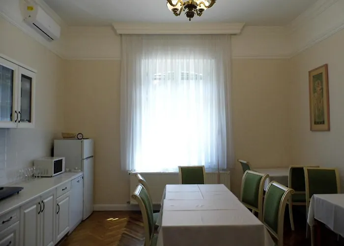 Quarto em Acomodações Particulares Anna