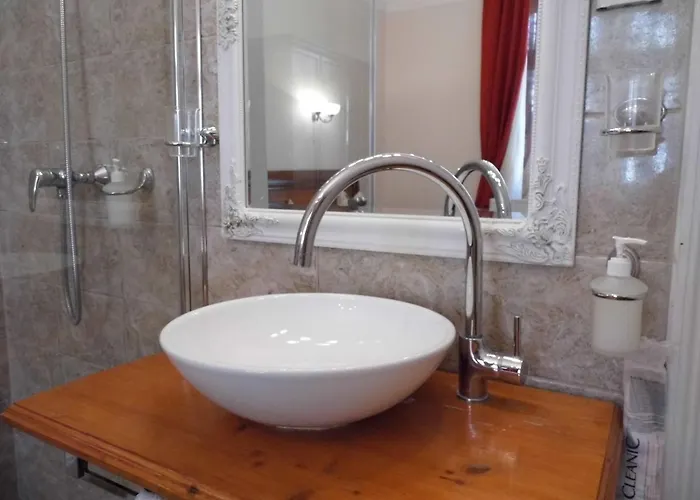 Anna Quarto em Acomodações Particulares *