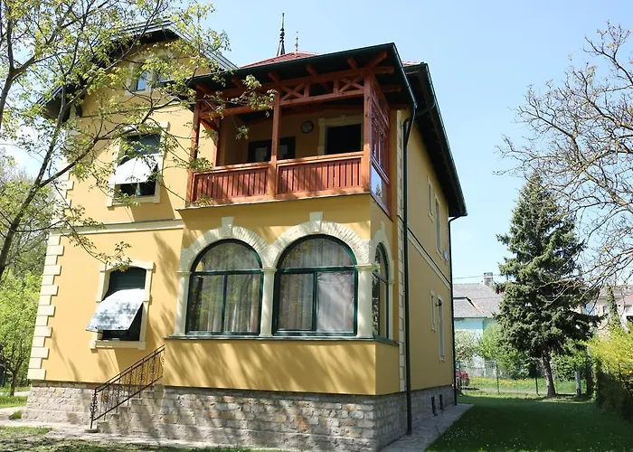 Anna Quarto em Acomodações Particulares